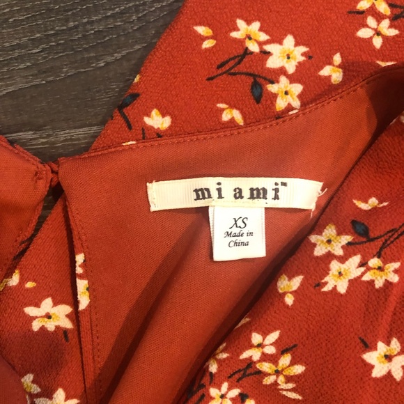 Francesca’s XS romper. - Picture 2 of 8